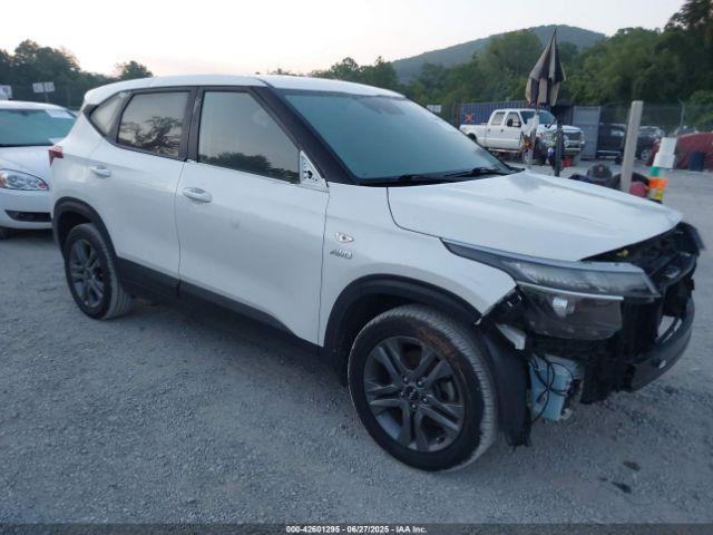  Salvage Kia Seltos