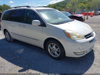  Salvage Toyota Sienna