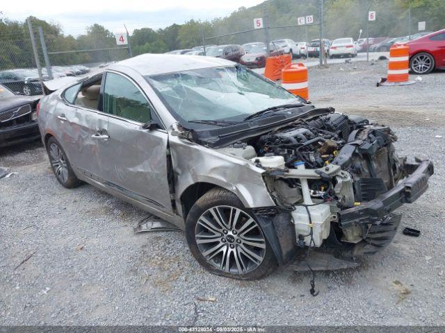  Salvage Kia Cadenza