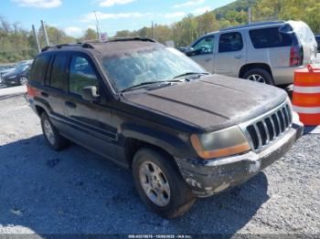  Salvage Jeep Grand Cherokee