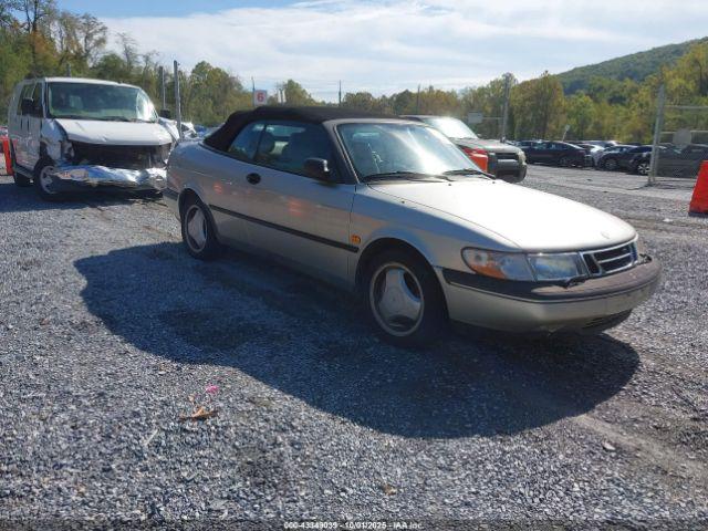  Salvage Saab 900