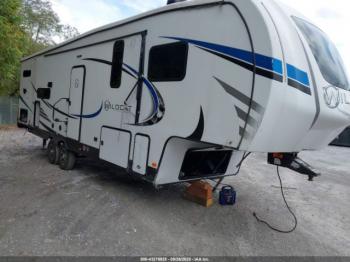  Salvage Wildcat Travel Trailer