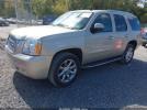 GMC Yukon Denali Image 15