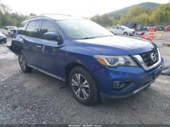  Salvage Nissan Pathfinder