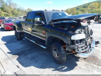  Salvage General Motors Sierra 3500 Classic