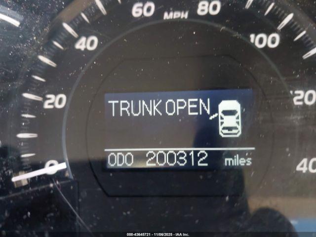 Toyota Camry Image 11