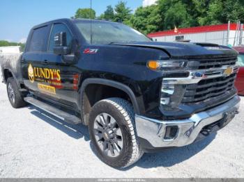  Salvage Chevrolet Silverado 2500