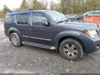  Salvage Nissan Pathfinder