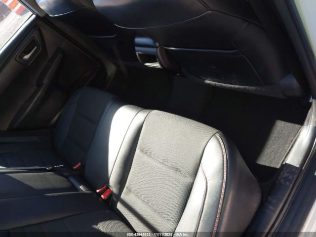 Toyota Camry Se Image 7