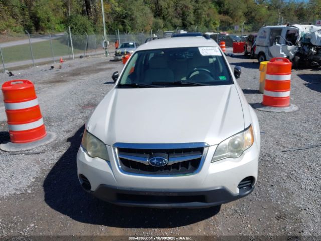 Subaru Outback 2.5i Image 4