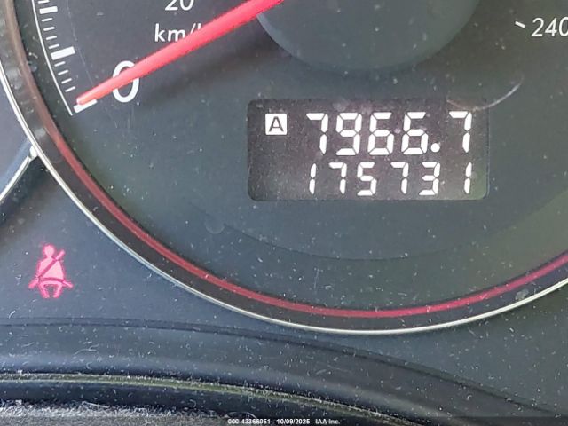 Subaru Outback 2.5i Image 2