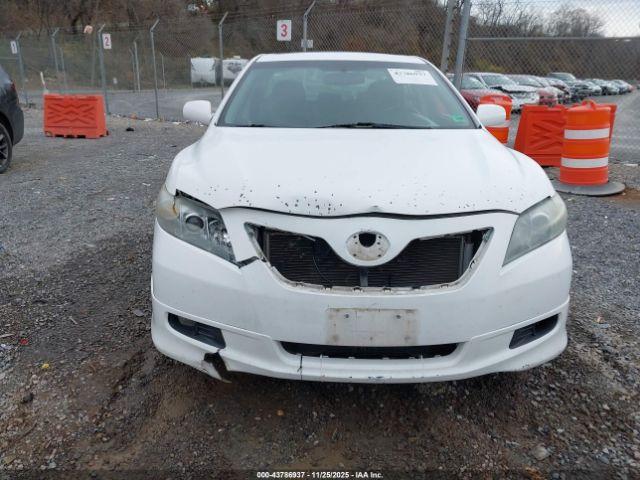 Toyota Camry Se V6 Image 2