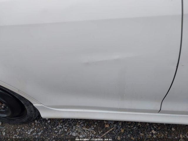 Toyota Camry Se V6 Image 9