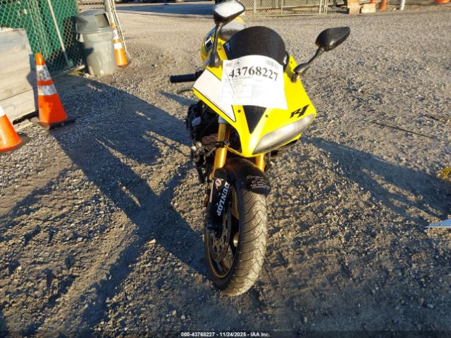 Yamaha Yzfr1 Image 6