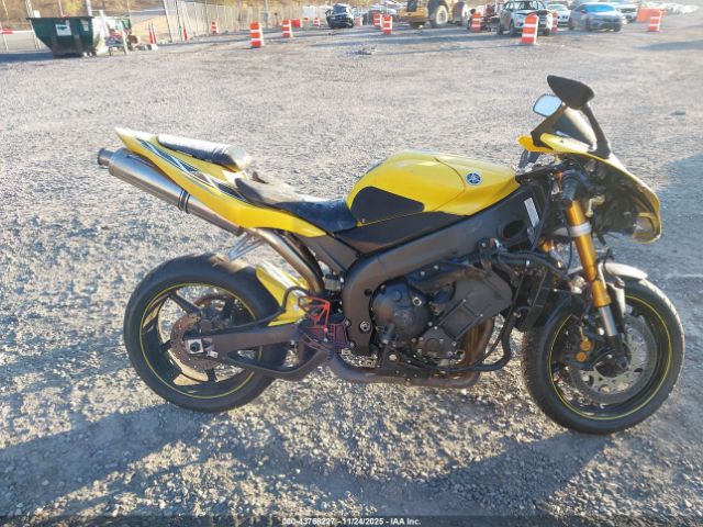 Yamaha Yzfr1 Image 3