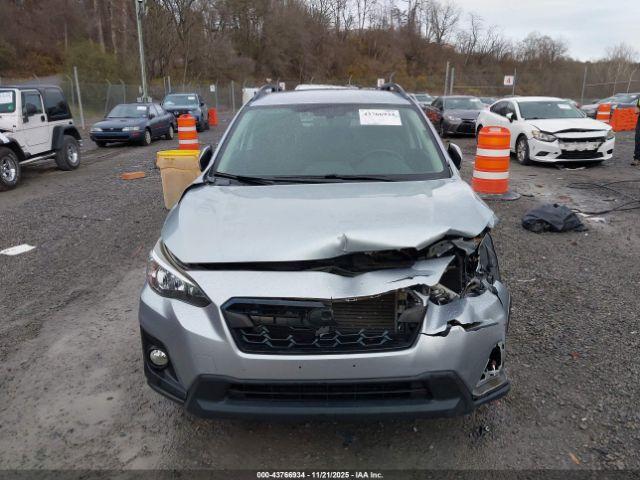 Subaru Crosstrek 2.0i Premium Image 8