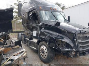  Salvage Freightliner New Cascadia 126
