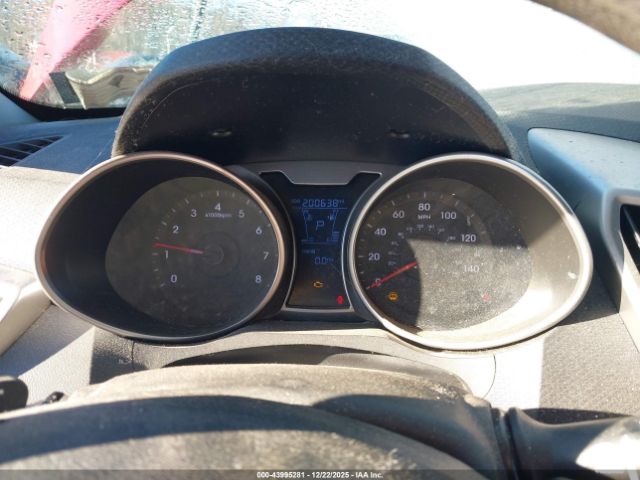 Hyundai VELOSTER Image 5