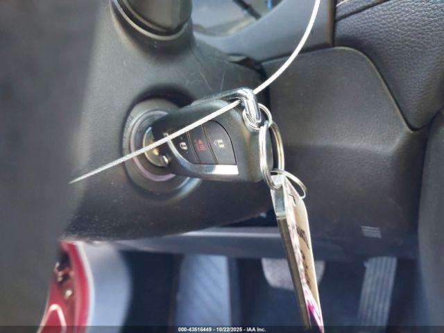 Toyota RAV4 Le Image 17