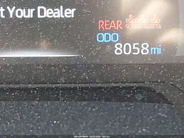 Toyota RAV4 Le Image 11