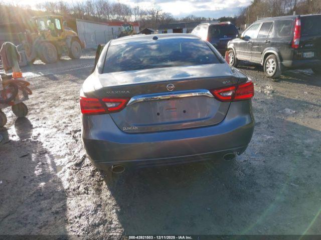 Nissan Maxima 3.5 Sv Image 11