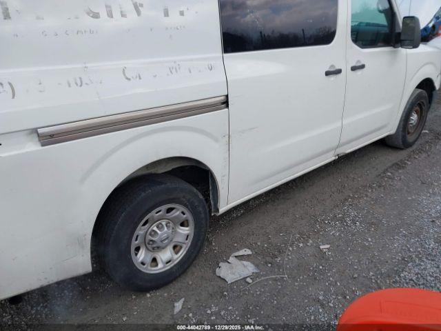 Nissan Nv Sv V6 Image 13