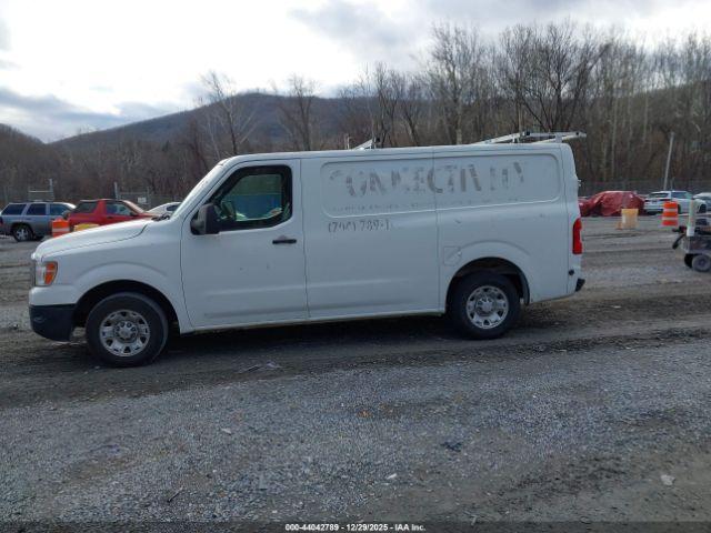 Nissan Nv Sv V6 Image 4