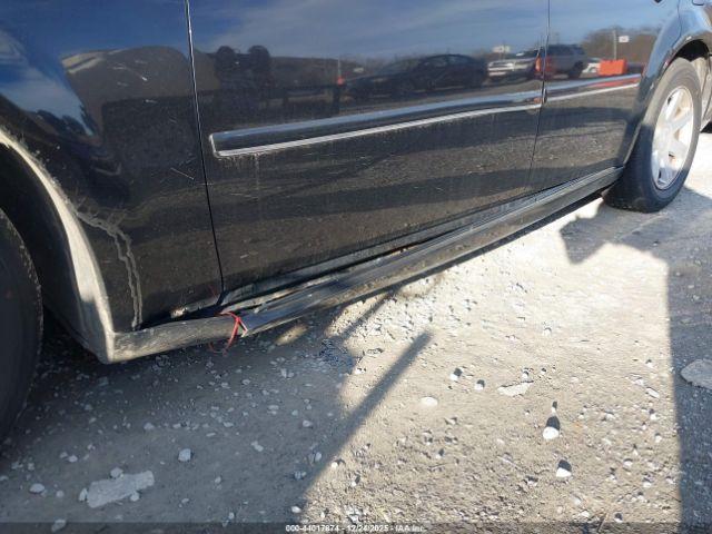 Chrysler 300 Touring Image 9