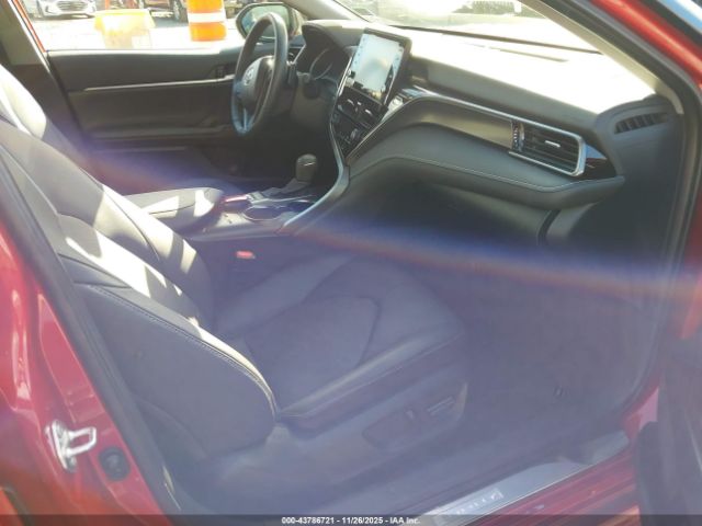 Toyota Camry Xse Image 5