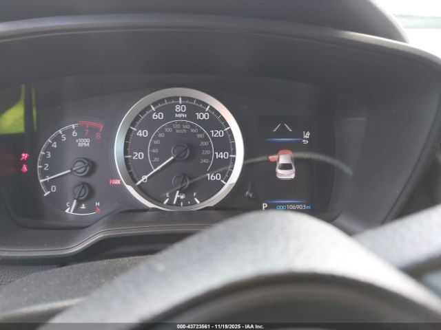 Toyota Corolla Le Image 11