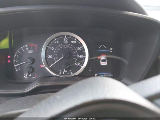 Toyota Corolla Le Image 11