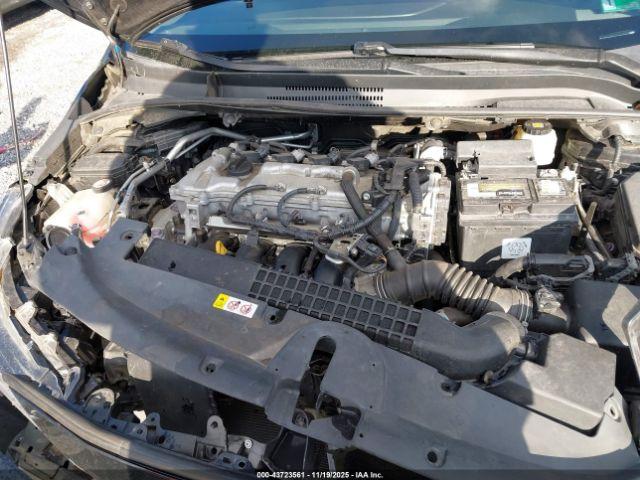 Toyota Corolla Le Image 8