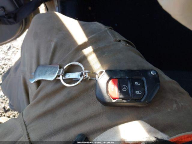 Jeep Gladiator Willys 4x4 Image 10