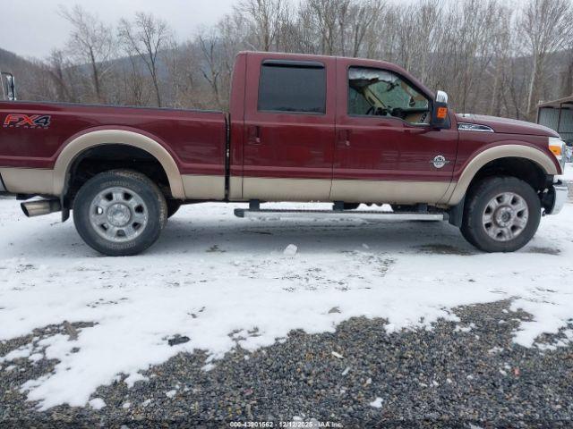 Ford F-350 Lariat Image 14