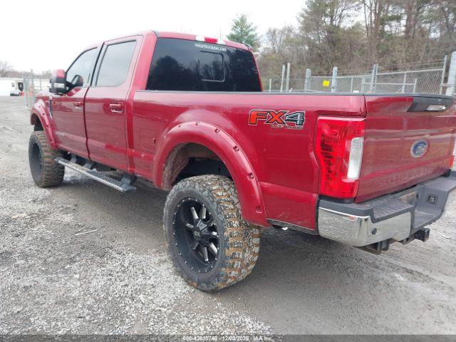Ford F-250 Lariat Image 12