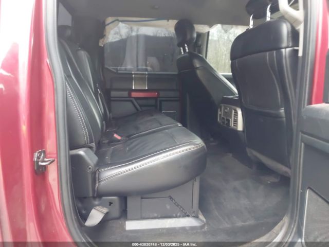 Ford F-250 Lariat Image 9