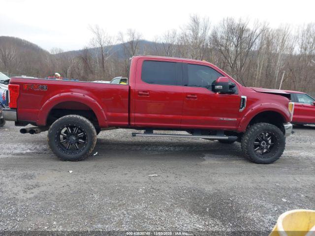 Ford F-250 Lariat Image 13