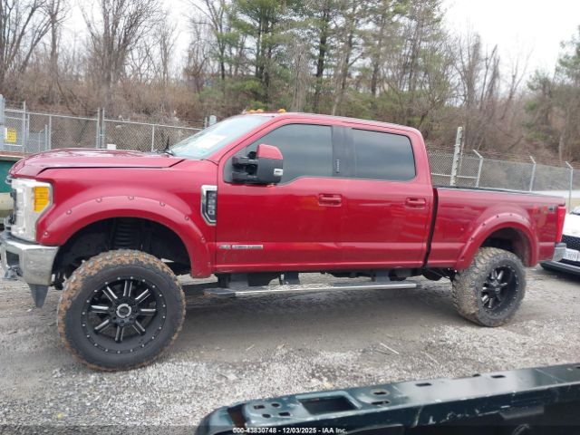 Ford F-250 Lariat Image 11