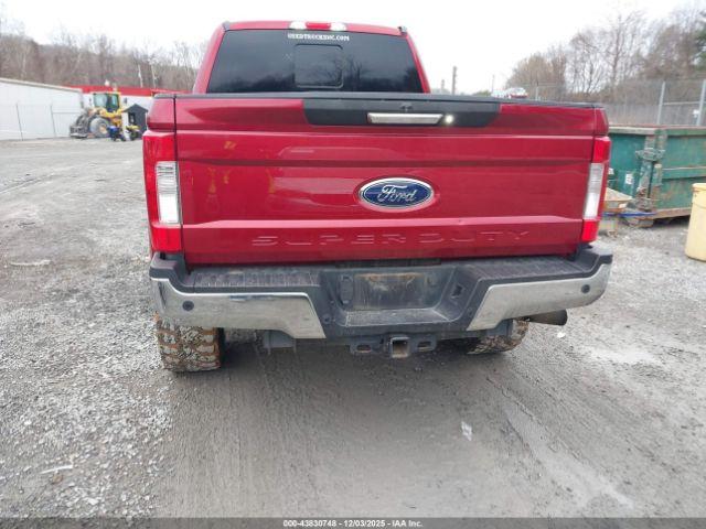 Ford F-250 Lariat Image 3