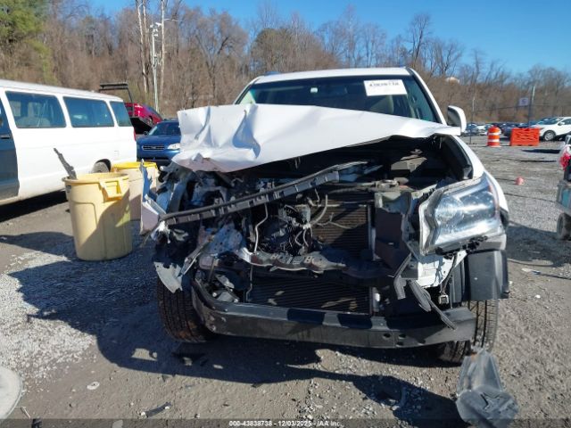 Lexus Gx Premium Image 7