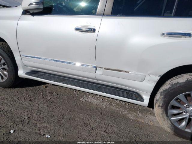 Lexus Gx Premium Image 11