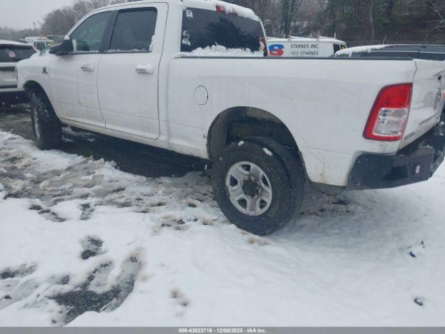 Ram 2500 Big Horn  4x4 6'4 Box Image 7