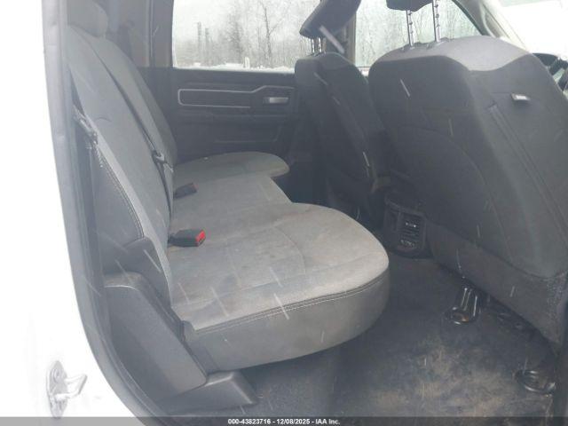 Ram 2500 Big Horn  4x4 6'4 Box Image 15