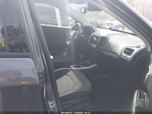 Jeep Compass Sport Fwd Image 9