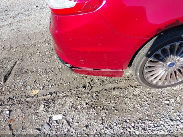 Ford Fusion Titanium Image 12