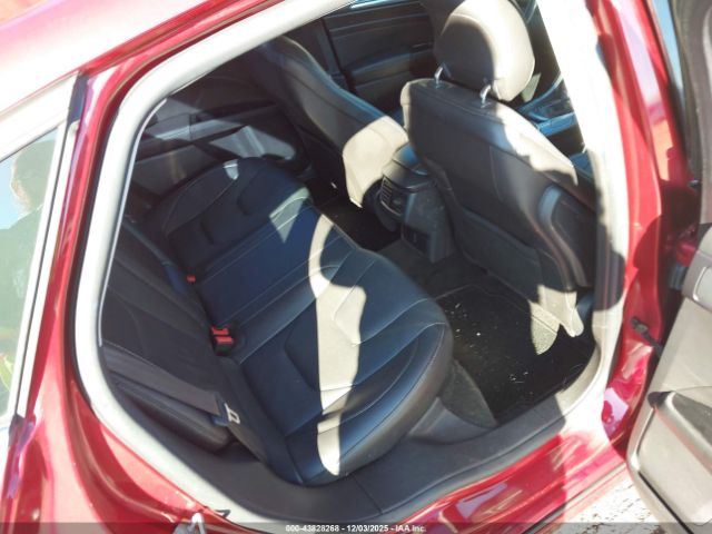 Ford Fusion Titanium Image 8