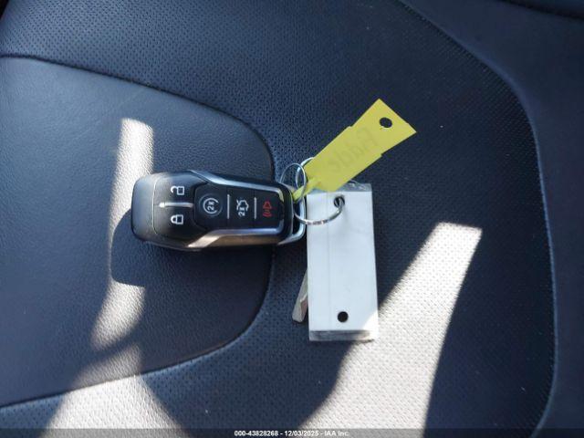 Ford Fusion Titanium Image 10