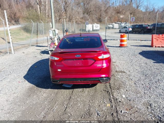 Ford Fusion Titanium Image 16