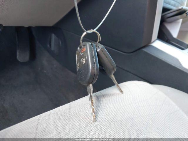 Ford Explorer Image 6