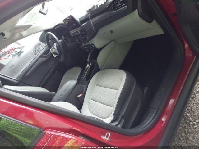 Ford Escape Active Image 5